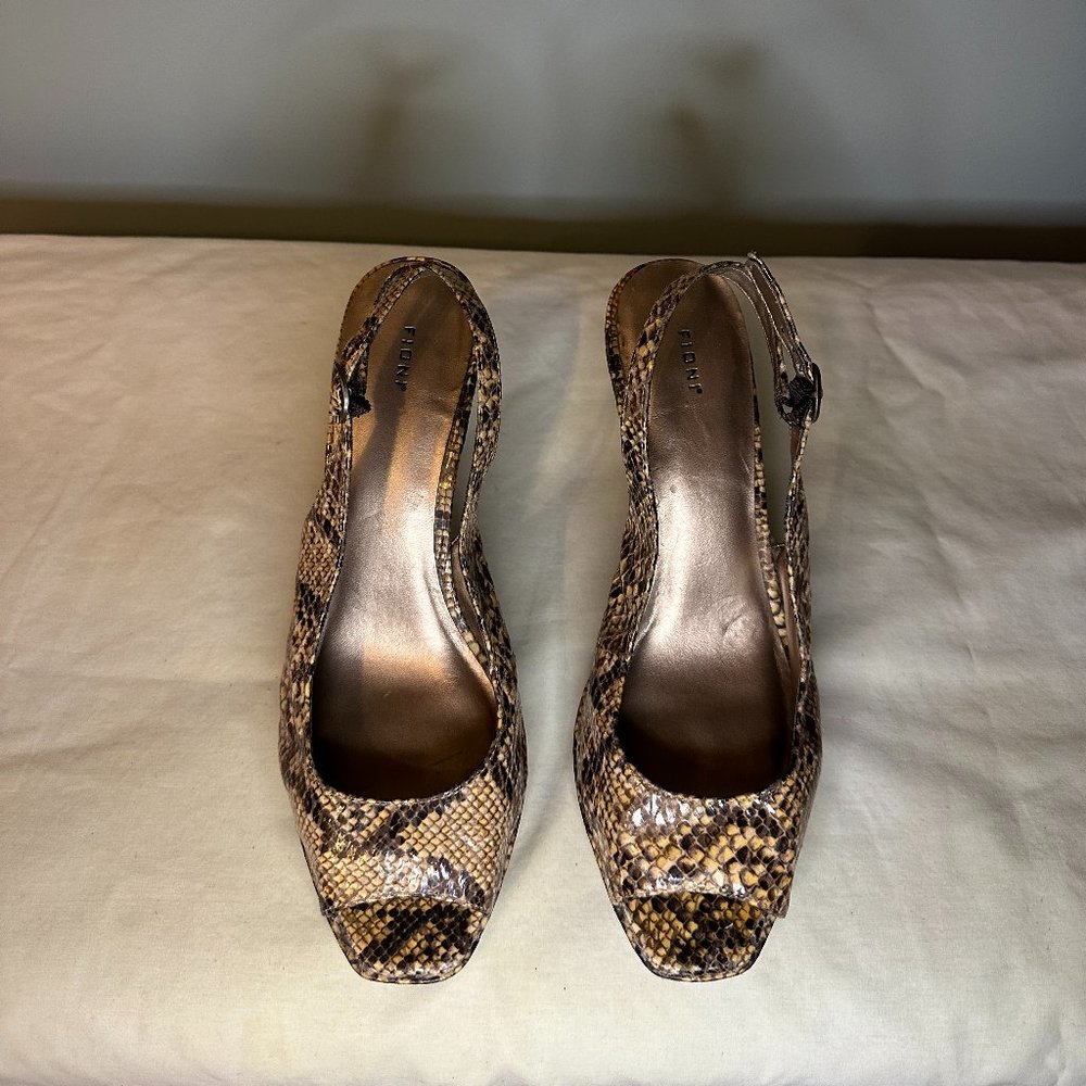 Fioni Ladies Platform Pumps in Reptile Print
